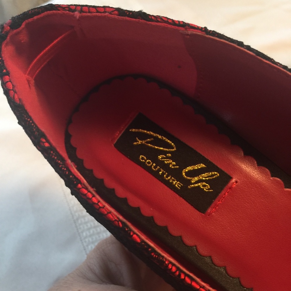 Shoes - Picture 6 of 8
